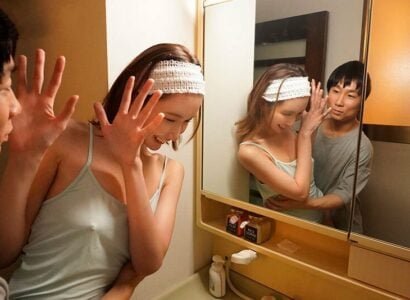 Em gái diện đồ lót sexy dỗ dành đồng nghiệp qua đêm